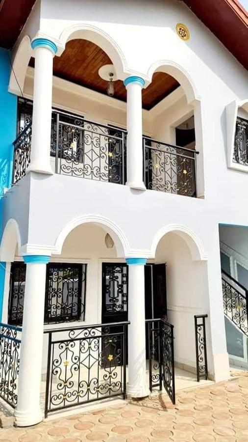 Appartement Meuble 3Ch Yaounde Omnisport - Tigson المظهر الخارجي الصورة