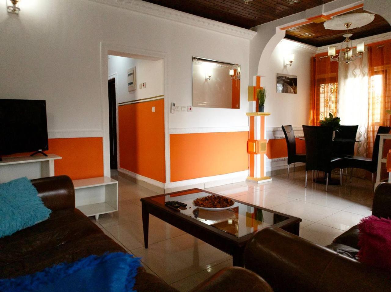Appartement Meuble 3Ch Yaounde Omnisport - Tigson المظهر الخارجي الصورة