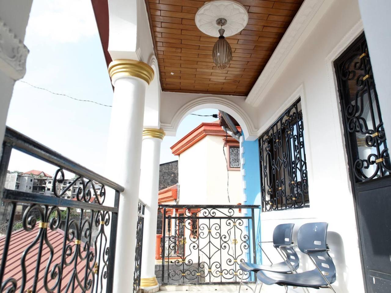 Appartement Meuble 3Ch Yaounde Omnisport - Tigson المظهر الخارجي الصورة